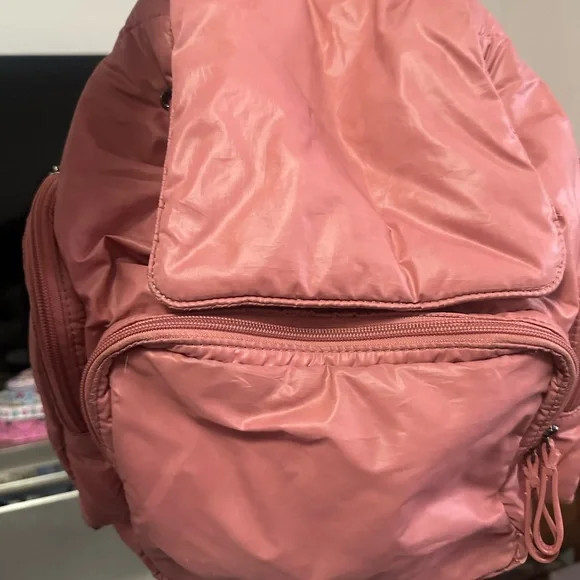 Caraa Pink Puffy Women's Backpack - Picture 1 of 3
